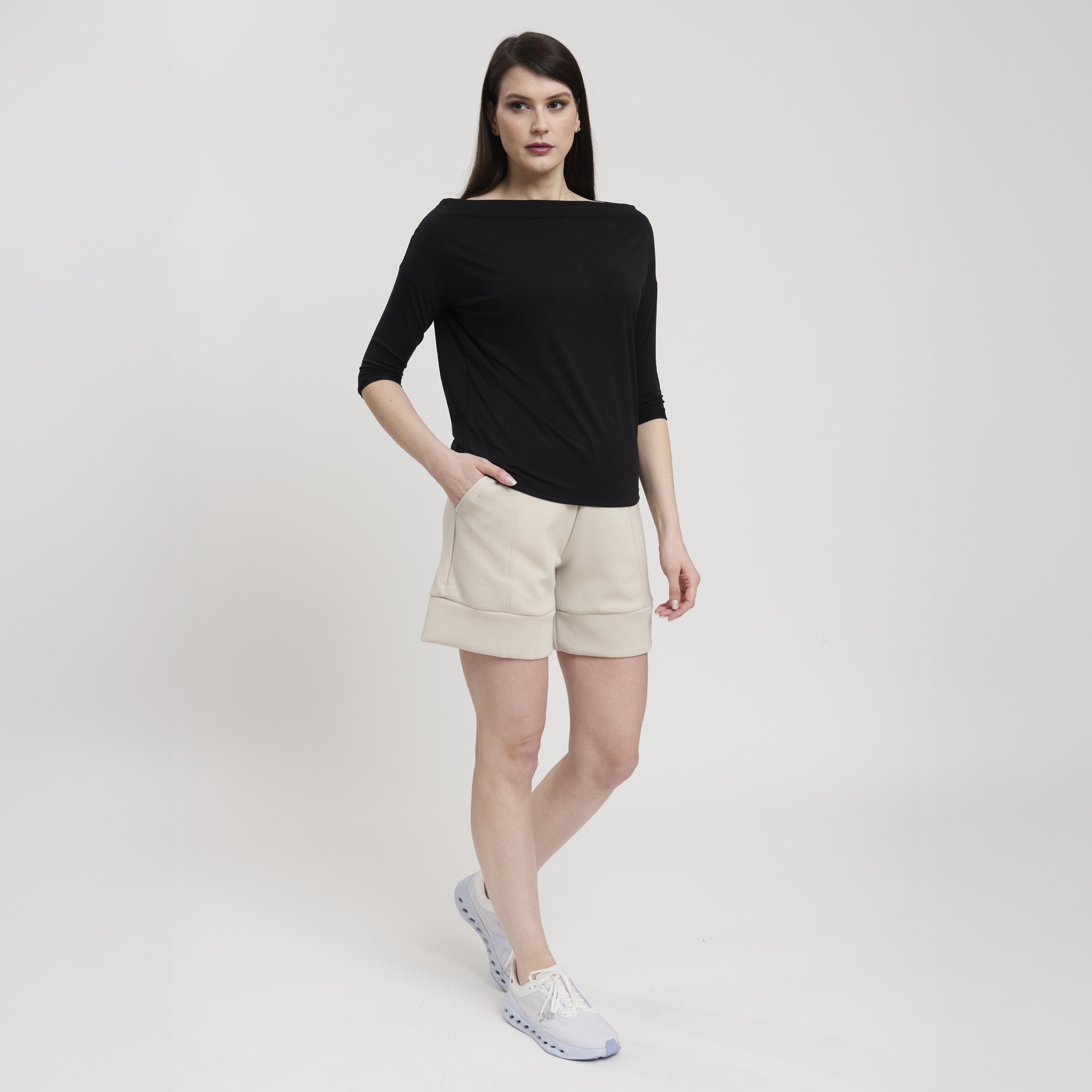 LA TITTY WOMAN BERMUDA PANT